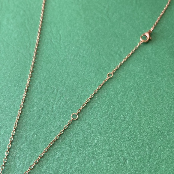 Pave heart NWOT gold tone costume jewelry 15 1/2 inch necklace - Picture 2 of 4